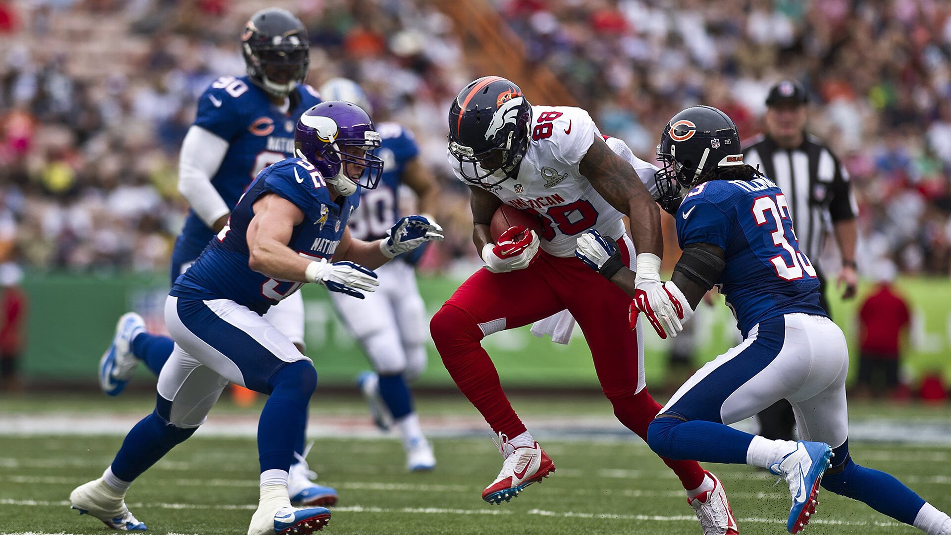 国王战术讨论环节邀请资深球评人共同参与，国王进攻集锦